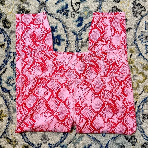 Fabletics Women's Define Powerhold High Waist Capri Persimmon Python Size XL - Picture 5 of 5